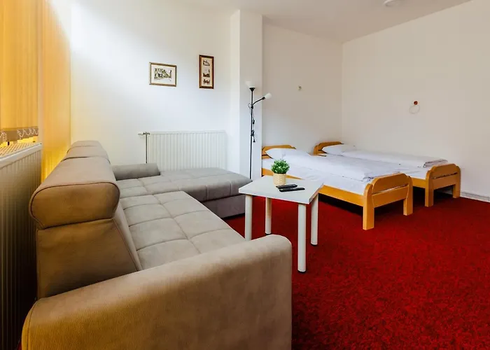 Apartmani I Sobe Castra